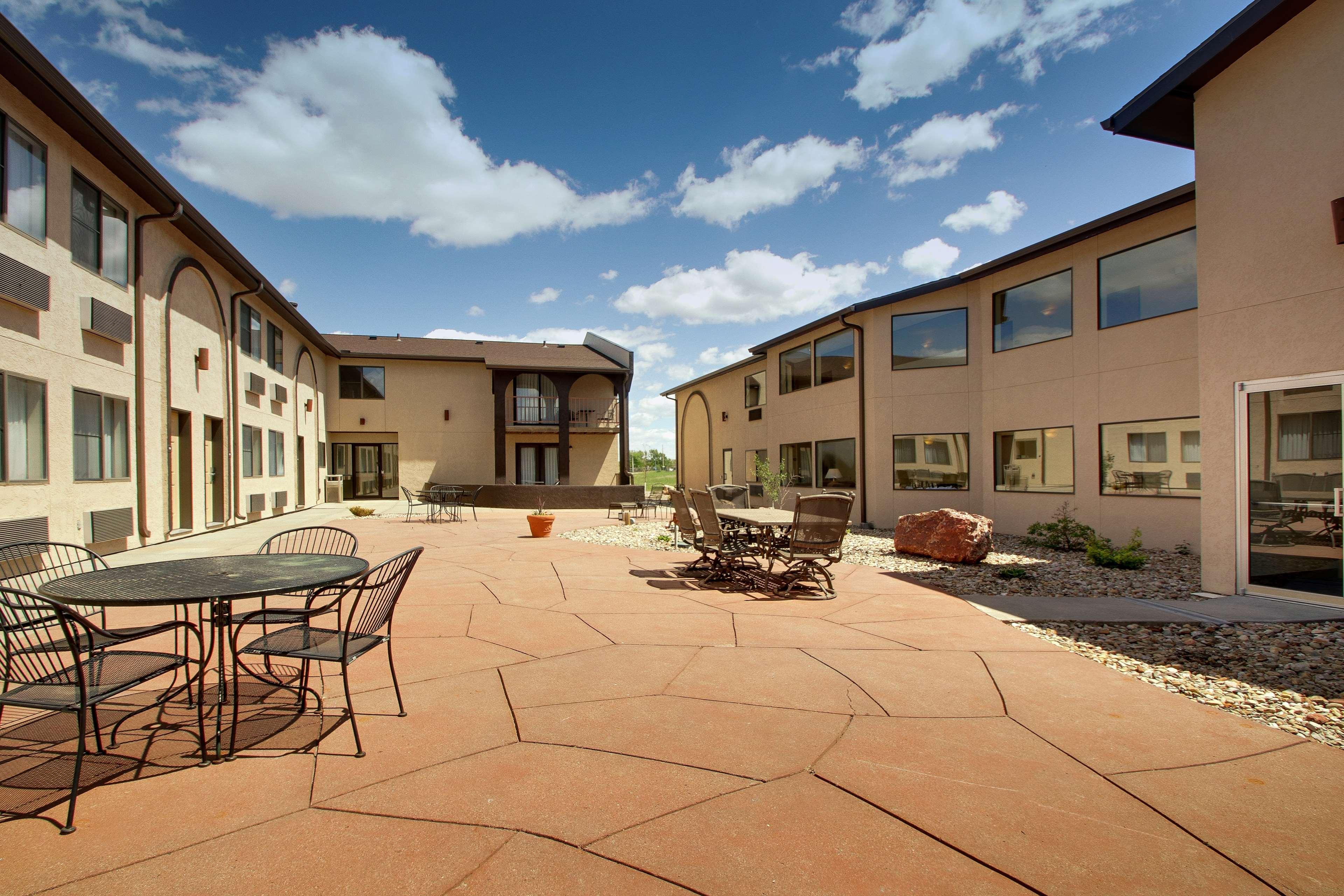 Best Western West Hills Inn Chadron Esterno foto
