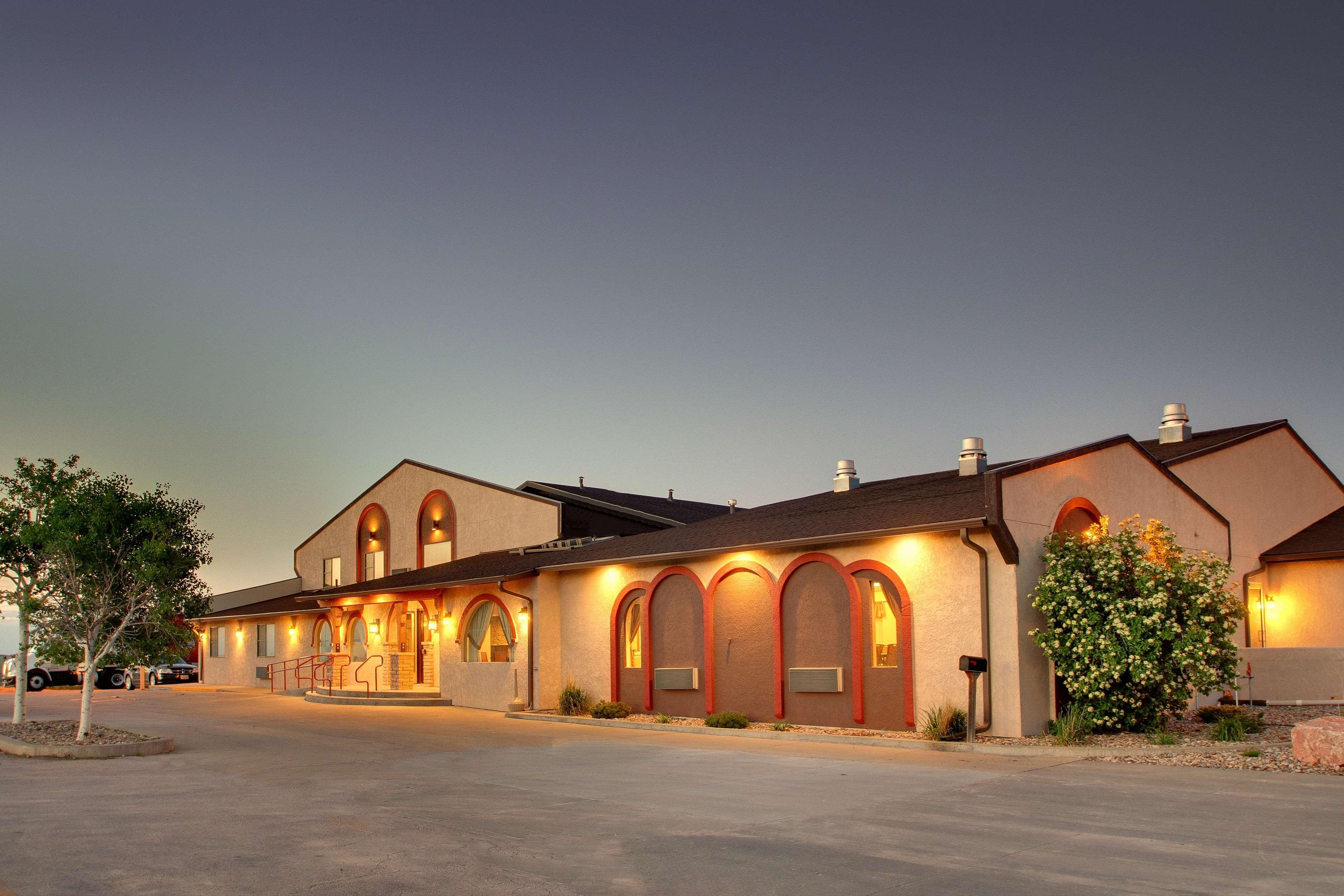 Best Western West Hills Inn Chadron Esterno foto