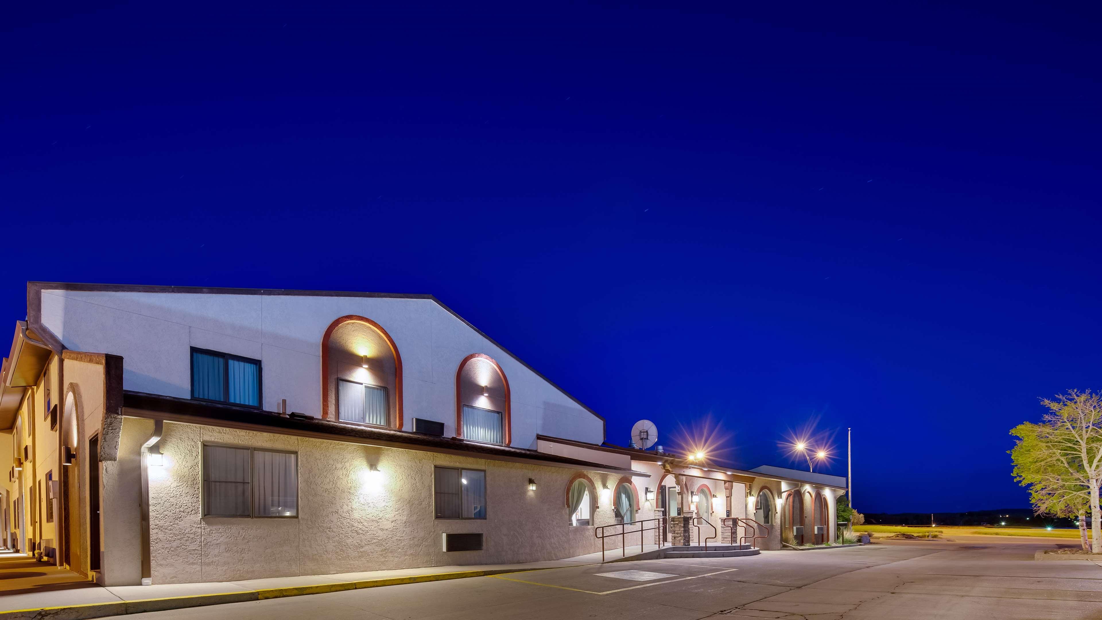 Best Western West Hills Inn Chadron Esterno foto