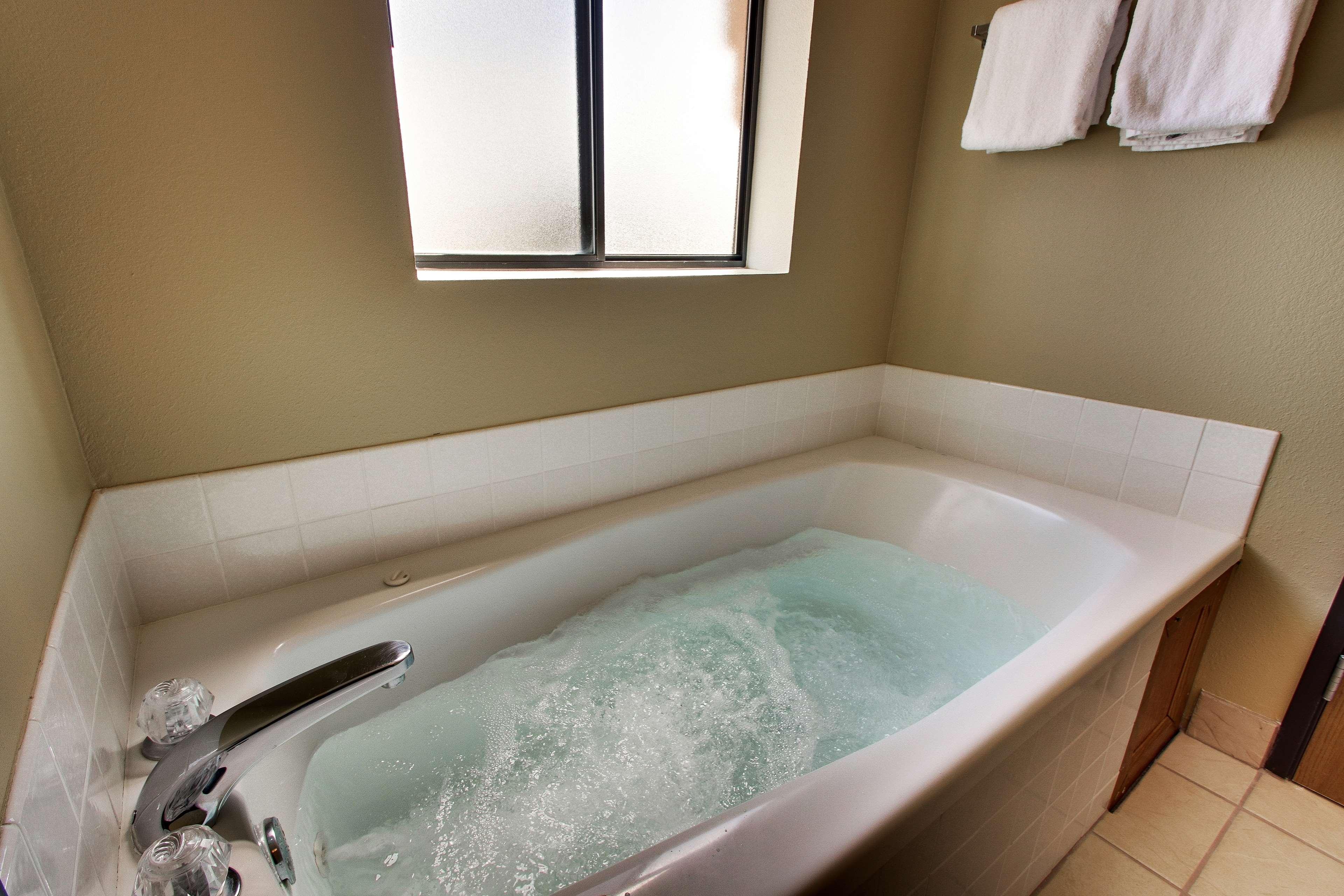 Best Western West Hills Inn Chadron Esterno foto