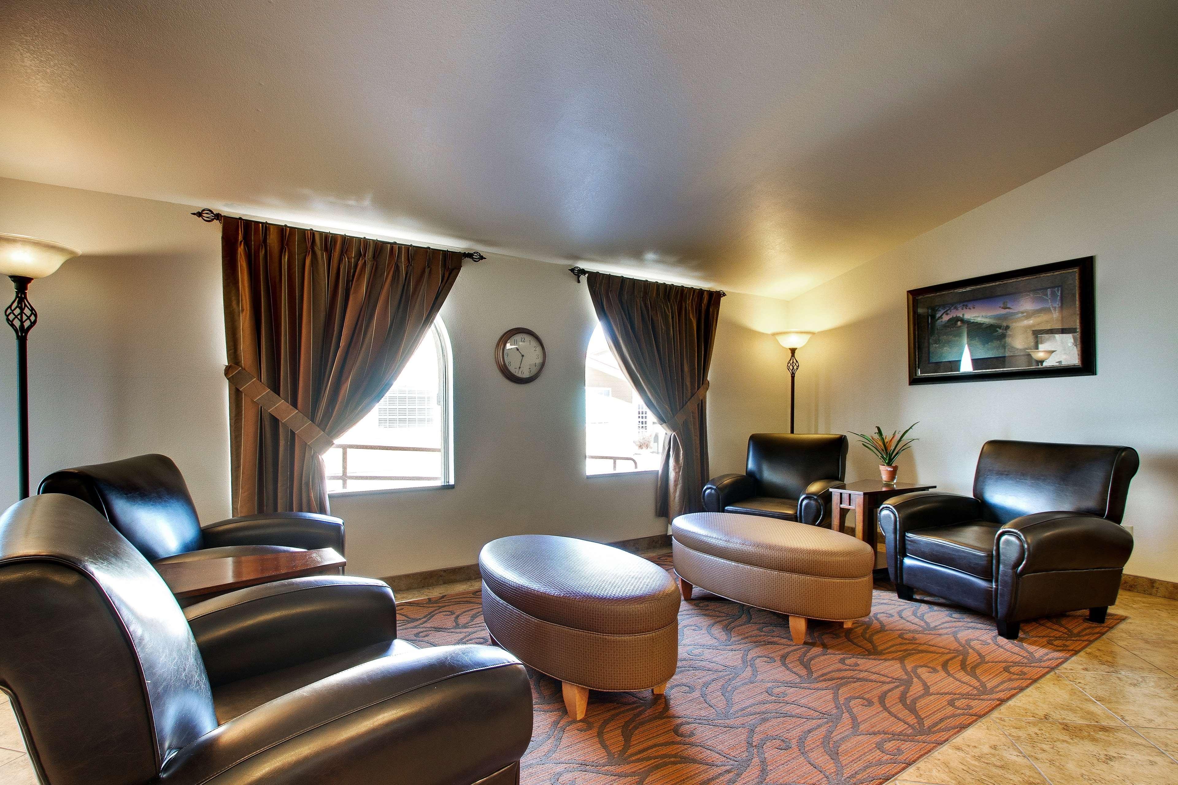 Best Western West Hills Inn Chadron Esterno foto